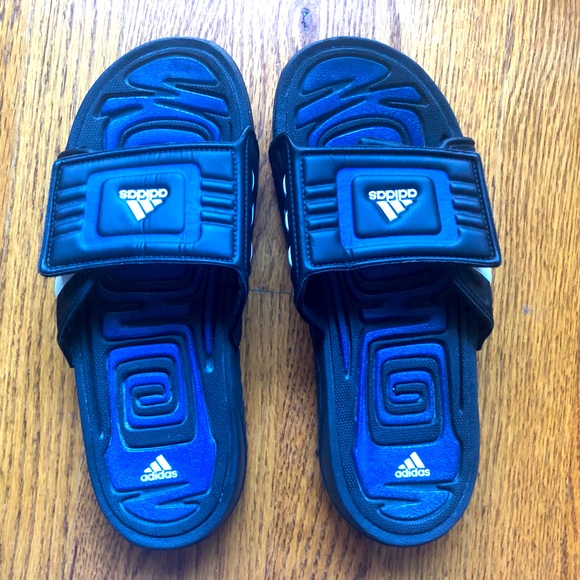Men’s Adidas Slides size 9 - Picture 1 of 4